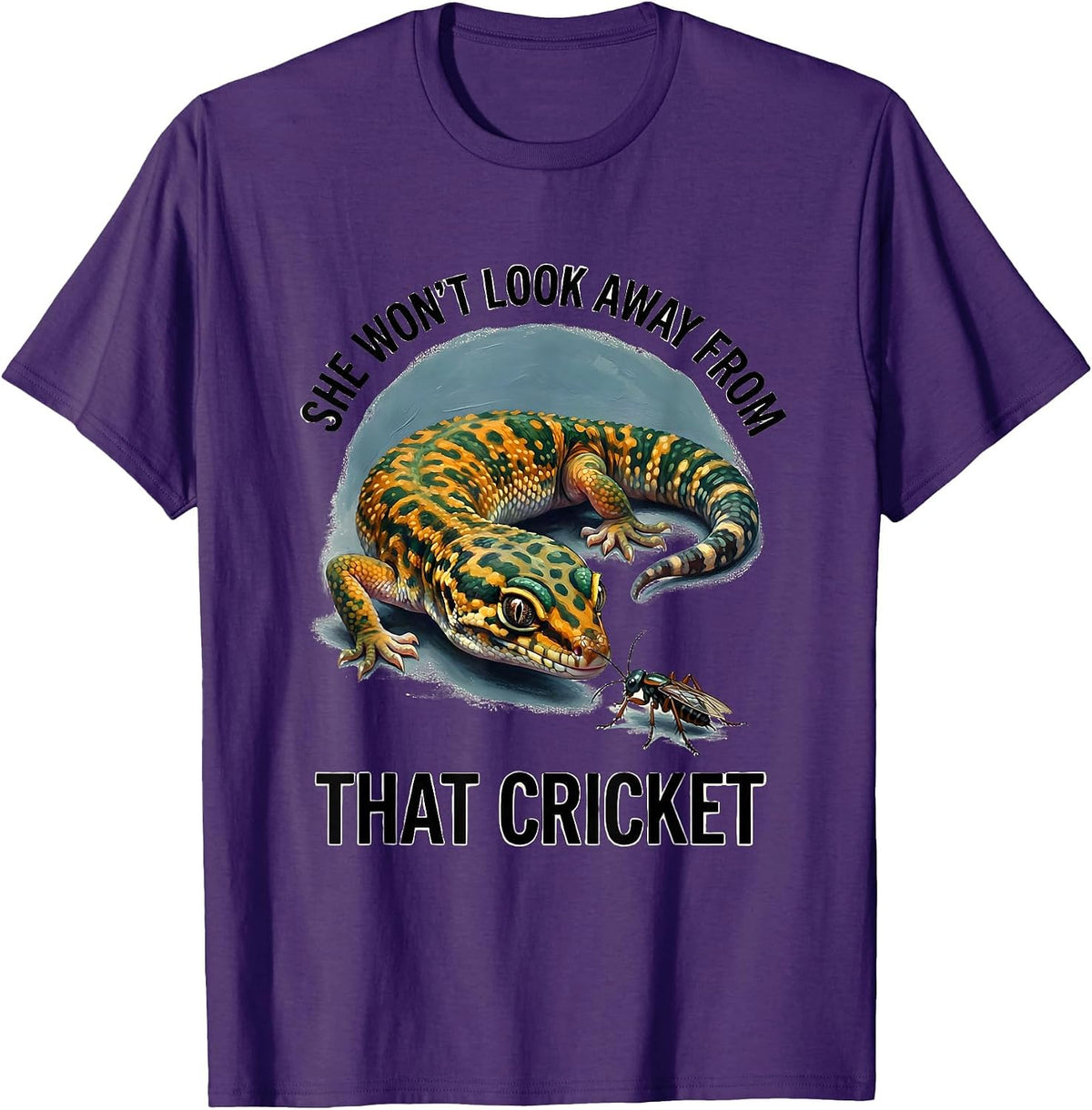 She Won't Look Away From That Cricket Funny Gecko Reptile T-Shirt - Purple