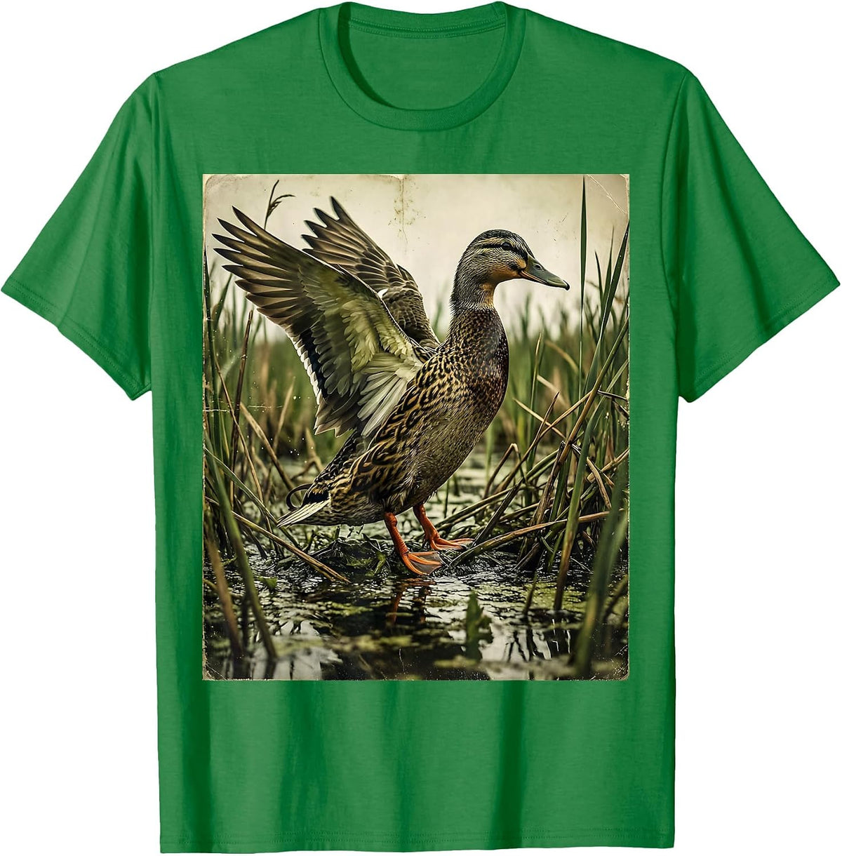 Men's Duck Camo Swamp Reeds Hunting Illustration T-Shirt - Kelly Green