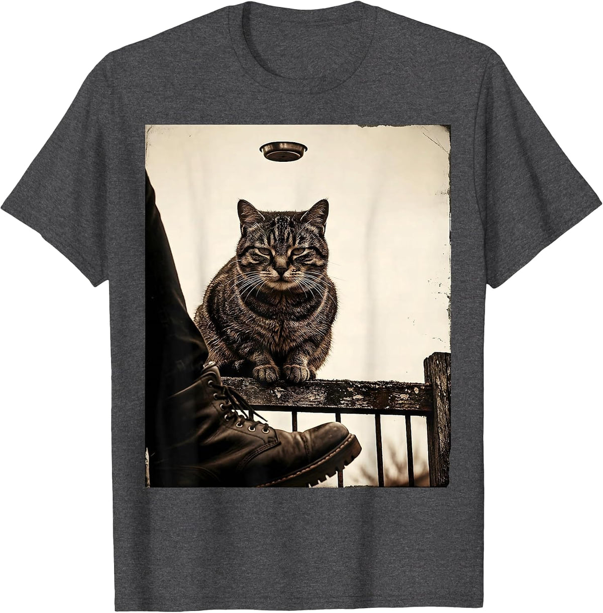 Tabby Cat UFO Vintage Funny Cat Lover Gift T-Shirt - Dark Heather Grey