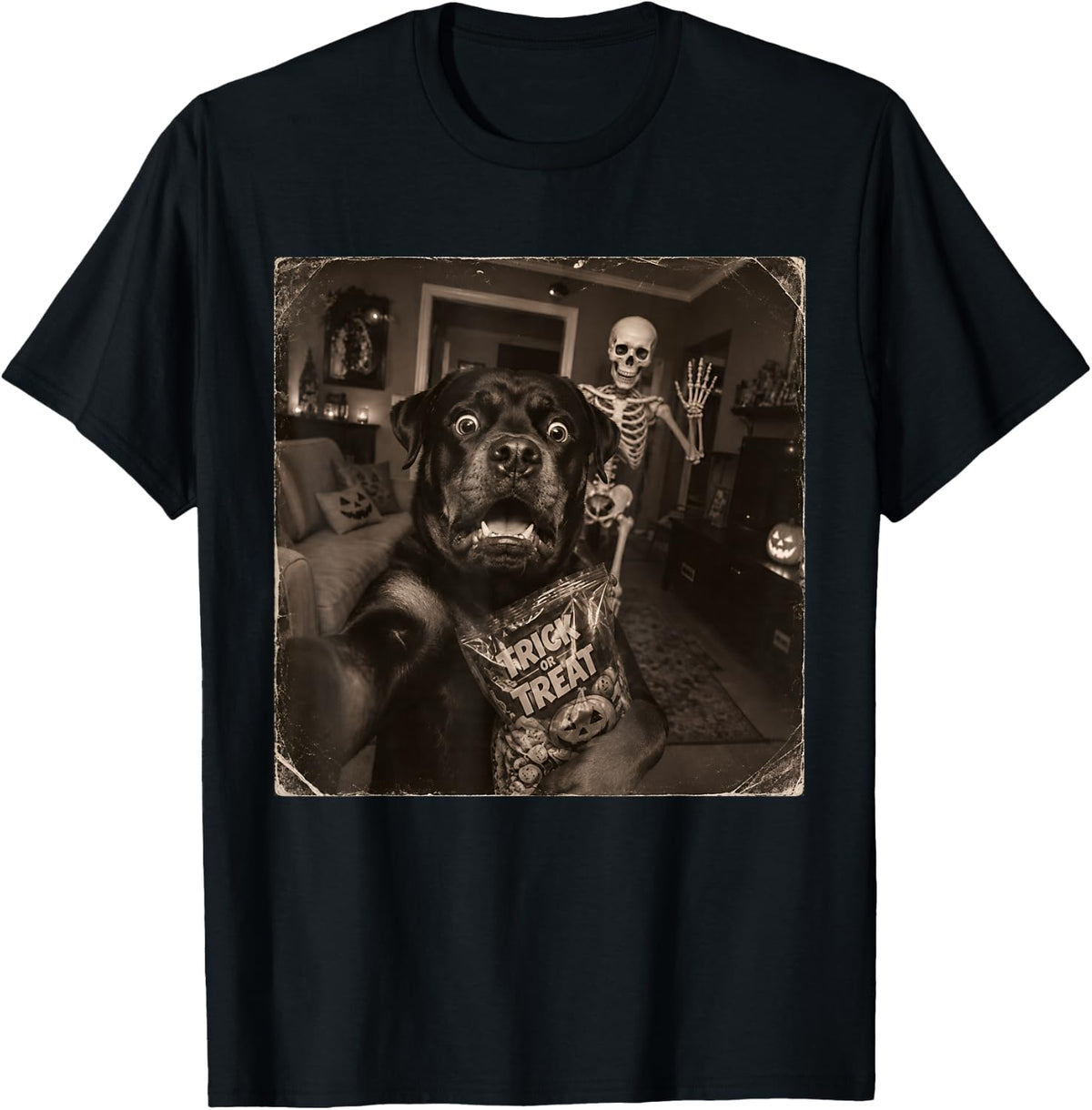 Retro Spooky Halloween Skeleton and Rottweiler Dog Selfie T-Shirt - Black